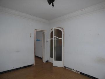 Casa en venta en Barcelona, Prosperitat. CASA INDEPENDIENTE A REFORMAR PSJE VALLDAURA. Casas.