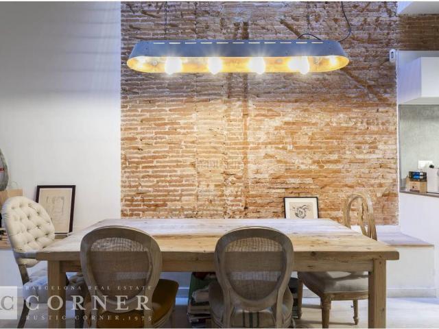 Casa en venta en Barcelona, Putget Farró. Casa del 1900 completamente reformada con piscina. Casas.