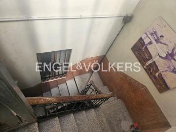 Casa en venta en Barcelona, Putget Farró. Edificio en venta a reformar en República Argentina. Casas.