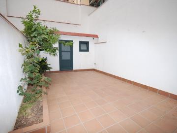 Casa en venta en Barcelona, Sant Andreu de Palomar. MAGNIFICA CASA TOTALMENT REFORMADA DE 170m2 AL BARRI DE SANT ANDREU. Casas.