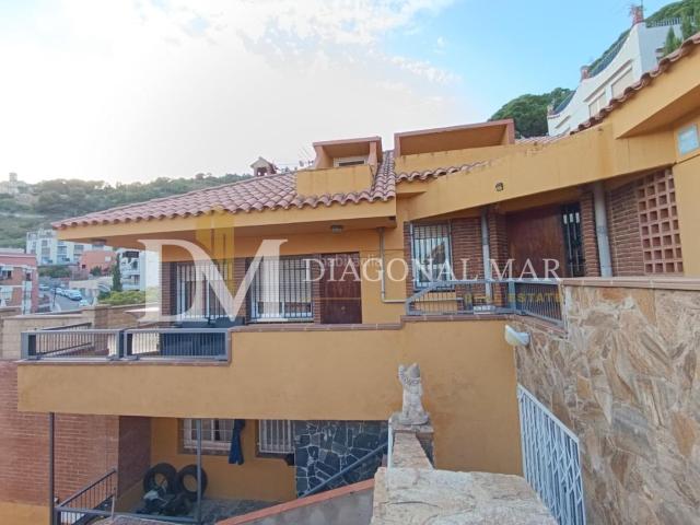 Casa en venta en Barcelona, Sant Genís dels Agudells. Casa o chalet independiente en venta Gran potencial de inversión y múltiples posibilidades. Casas.