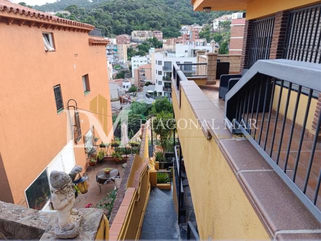 Casa en venta en Barcelona, Sant Genís dels Agudells. Casa o chalet independiente en venta Gran potencial de inversión y múltiples posibilidades. Casas.