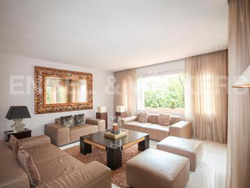 Casa en venta en Barcelona, Sant Gervasi Bonanova. Exclusiva casa unifamiliar con jardín y piscina en Bonanova. Casas.