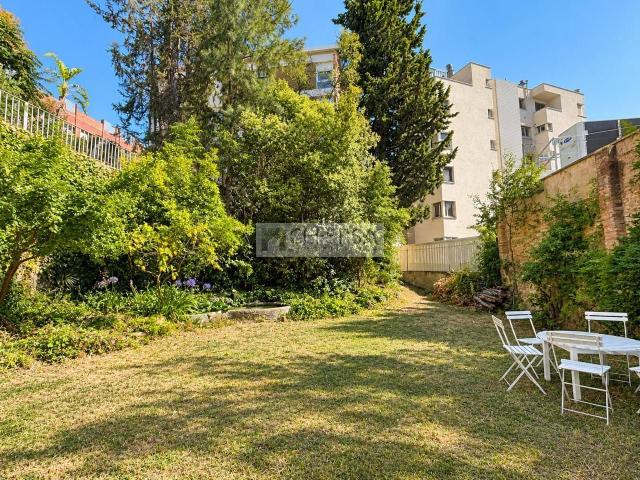 Casa en venta en Barcelona, Sant Gervasi Galvany. Casa modernista en Sant Gervasi Galvany Les Tres Torres. Casas.