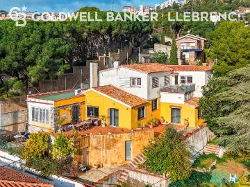 Casa en venta en Barcelona, Sarrià. Maravillosa casa en venta en Peu de Funicular. Casas.