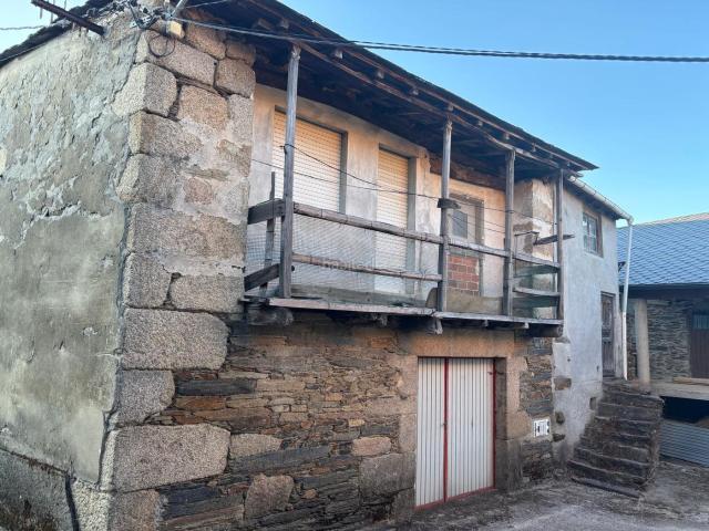 Casa en venta en Barco de Valdeorras O. casa de pueblo en louroco,orense. Casas Barco de Valdeorras.