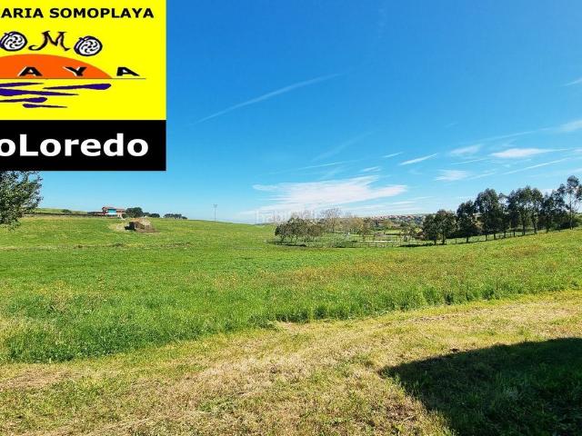 Casa en venta en Bareyo, Ajo. AJO. Casas para reformar en magnífica finca de 12.000 m2. Casas.