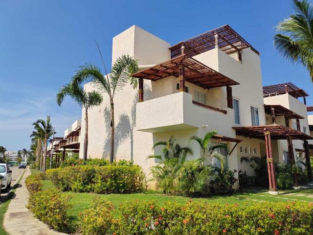 Casa en venta en Barra Vieja, Acapulco de Juárez, Guerrero