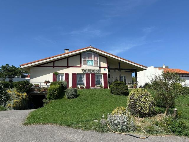 Casa en venta en Barrika. CASA RURAL EN VENTA. Casas.