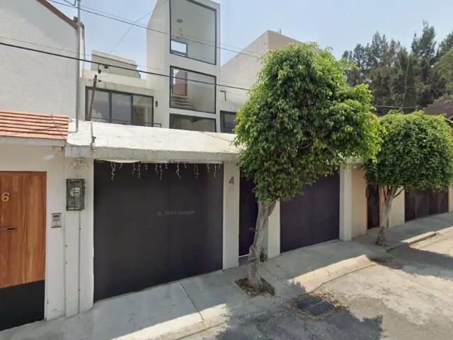 CASA EN VENTA EN BARRIO 18, XOCHIMILCO, CIUDAD DE MÉXICO