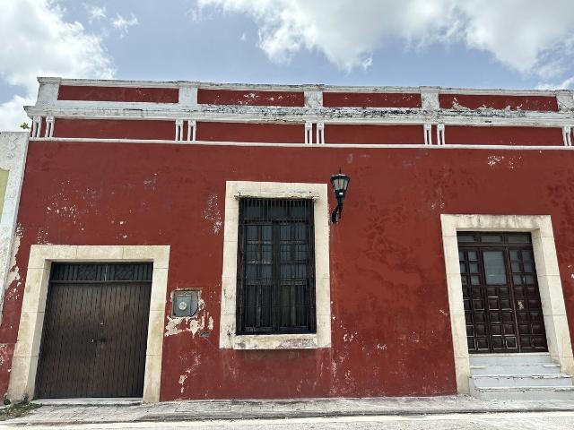 CASA EN VENTA, En barrio de San Francisco en Campeche