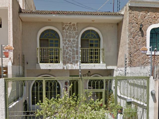 Casa en Venta en Batallon de San Patricio, Guadalajara, Jalisco