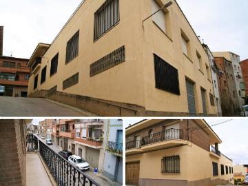 Casa en venta en Batea. Edificio en venta con muchas posibilidades!. Casas.