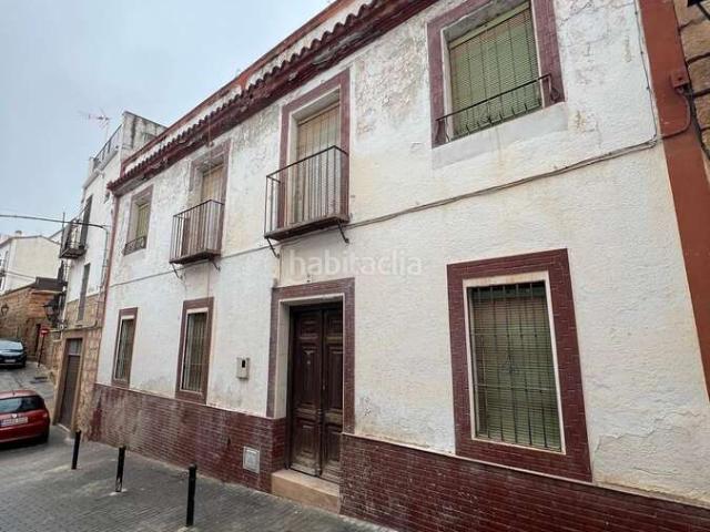 Casa en venta en Baños de la Encina. Amplia casa para reformar. Casas Baños de la.