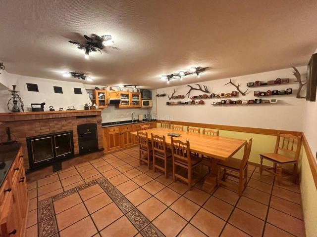 Casa en venta en Baños de Río Tobía. Ocasion y novedad en baños de rio tobia a 10 minutos de najera y 30 minutos de haro les presentamos en exclusiva este precioso ado. Casas Baños de Río.