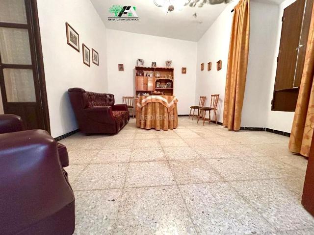 Casa en venta en Begíjar. Casa Chalet adosado en venta en Juan Villa, Begijar. Casas.