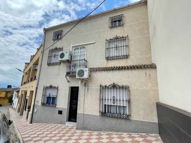Casa en venta en Begíjar. Magnífica casa!. Casas.