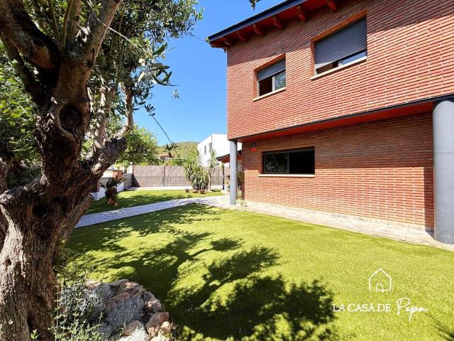 Casa en venta en Begues. EXCLUSIVA CASA DE LUJO EN UNA DE LAS MEJORES ZONAS DE BEGUES. Casas.