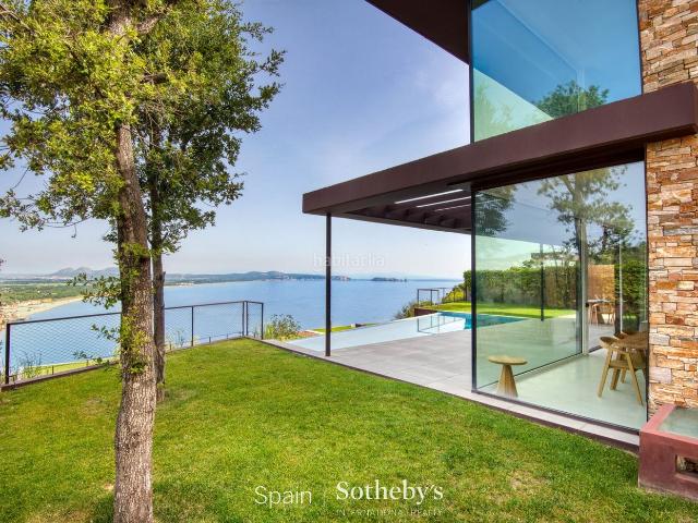 Casa en venta en Begur, Sa Riera Sa Fontansa Costa Brava. Casa con piscina y vista al mar en una urbanización en Sa Riera, Begur. Casas.
