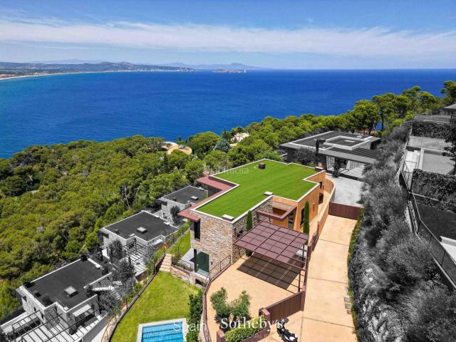 Casa en venta en Begur, Sa Riera Sa Fontansa Costa Brava. Impresionante propiedad con vistas al mar cerca de Sa Riera, Begur. Casas.