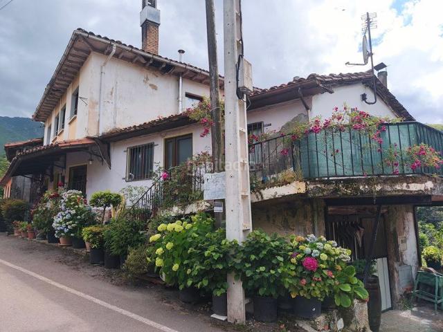 Casa en venta en Belmonte de Miranda. Casa Bar en Belmonte de Miranda. Casas Belmonte de.