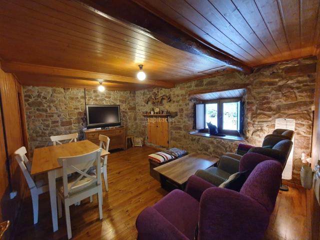 Casa en venta en Belmonte de Miranda. Casa en venta en Belmonte De Miranda, 4 dormitorios. Casas Belmonte de.