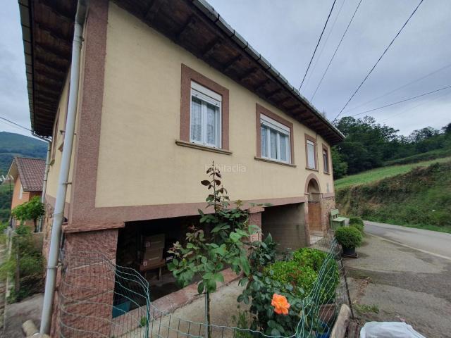 Casa en venta en Belmonte de Miranda. Casa en venta en Belmonte De Miranda, 4 dormitorios. Casas Belmonte de.