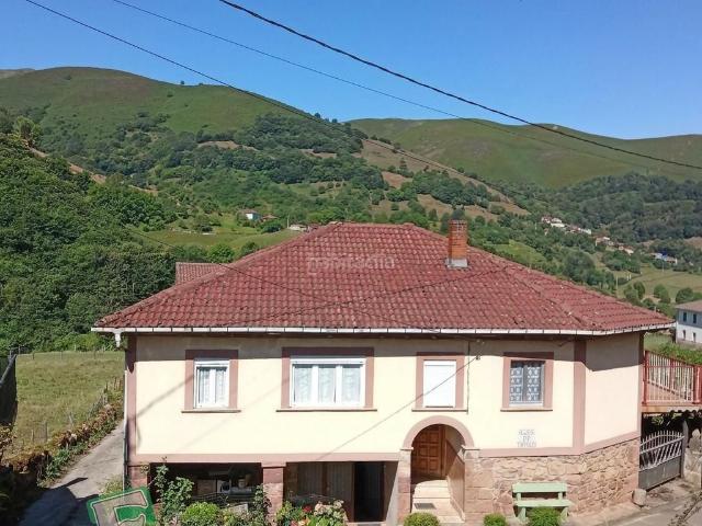 Casa en venta en Belmonte de Miranda. Belmonte de MirandaCasa. Casas Belmonte de.