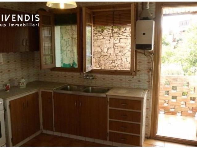 CASA EN VENTA EN BELANIES
