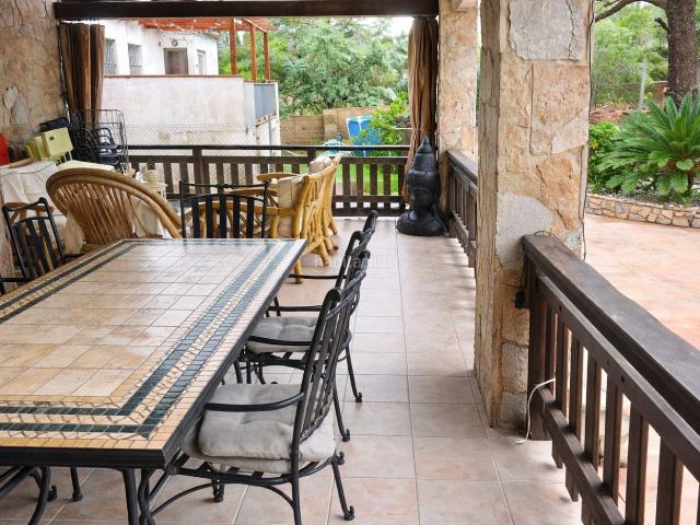 Casa en venta en Bellvei. Casa en venta en Baronia de Mar, 6 dormitorios. Casas.