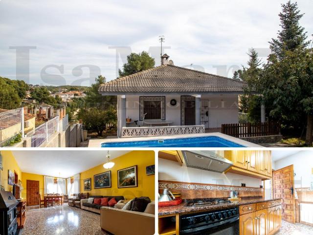 Casa en venta en Bellvei. CASA EN ZONA TRANQUILA CON PISCINA PROPIA. Casas.
