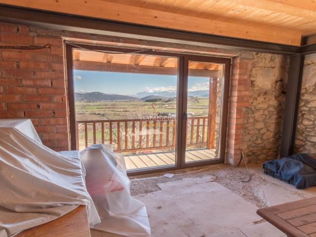 Casa en venta en Bellver de Cerdanya. Casa con era, espacio y naturaleza a tu alcance. Casas Bellver de.