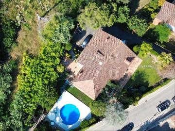 Casa en venta en Bellaterra. Casa unifamiliar 383 m2 en parcela de 1.212 m2. Casas.