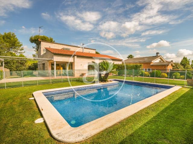 Casa en venta en Bellaterra. Casa en venta en Bellaterra. Casas.