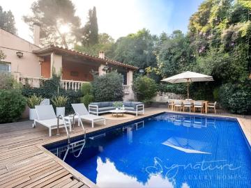 Casa en venta en Bellaterra. Unifamiliar a cuatro vientos con jardín privado en Bellaterra Cerdanyola del Vallés. Casas.