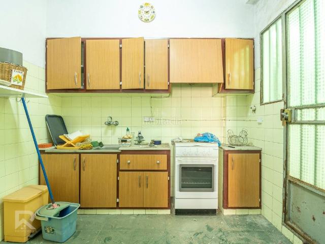 Casa en venta en Bellreguard. CASA CON GRAN POTENCIAL EN ZONA CENTRO. Casas.