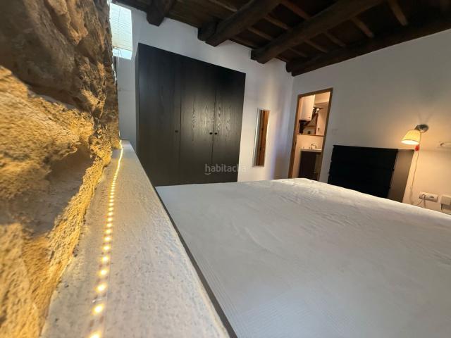 Casa en venta en Bembibre. CASA EN VENTA CON JARDÍN, BEMBIBRE. Casas.