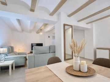Casa en venta en Benaguasil. Casa totalmente reformada en venta en el centro de Benaguacil. Casas.