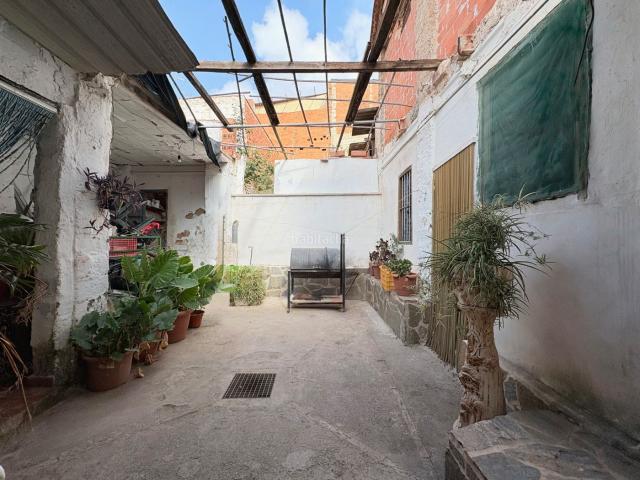 Casa en venta en Benaguasil. Casa con parcela de 338 m² en Benaguacil ¡Oportunidad única para reformar a tu gusto!. Casas.
