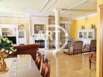 Casa en venta en Benaguasil. Casas.