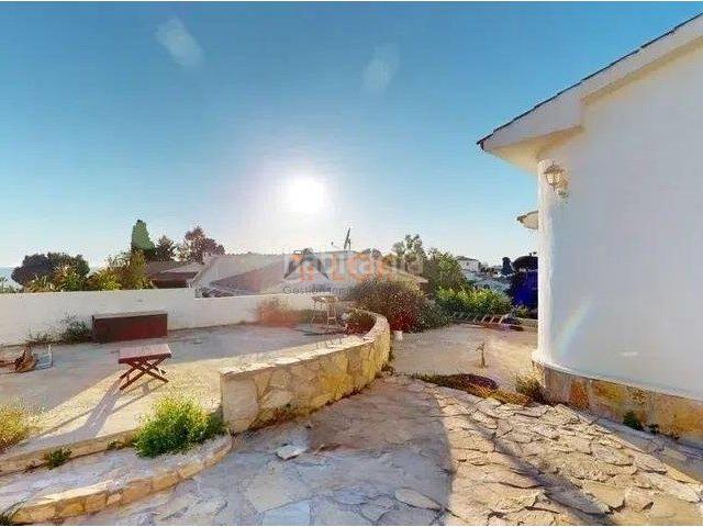 Casa en venta en Benajarafe. Casa o chalet independiente. Casas.