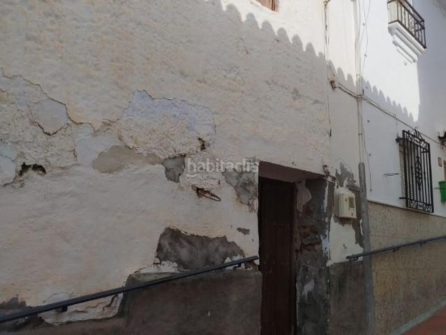 Casa en venta en Benamocarra. ? ¡OPORTUNIDAD EN EL CENTRO DE BENAMOCARRA! ?. Casas.