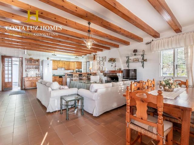 Casa en venta en Benaocaz. Casas.