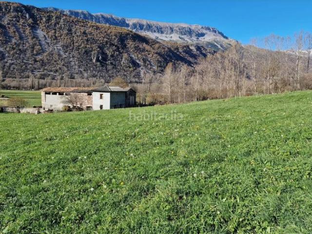 Casa en venta en Benasque. Espectacular Borda de 300m con 42.000 de parcela para reformar. Casas.
