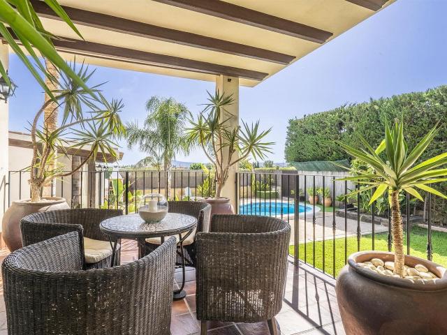 Casa en venta en Beniel. Casas.