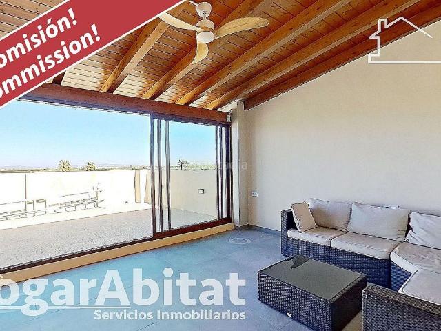Casa en venta en Benimuslem. CASA ESPECTACULAR! AMPLIA Y REFORMADA CON DOS VIVIENDAS INDEPENDIENTES Y VISTAS DESPEJADAS. Casas.