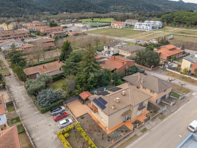 Casa en venta en Besalú. Casas.