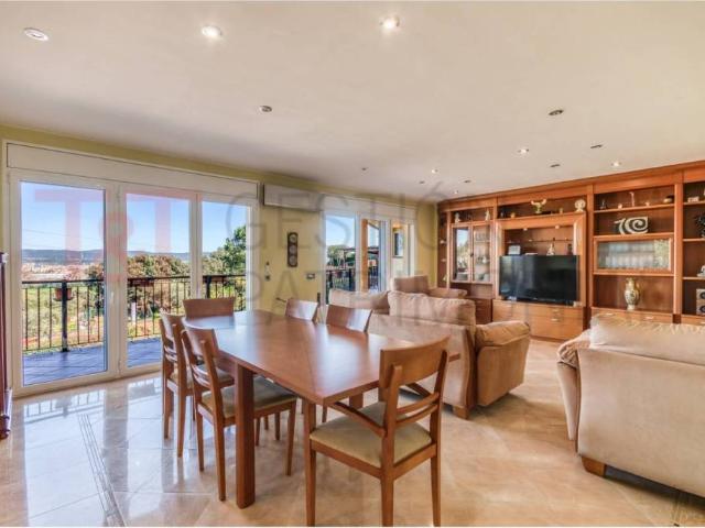 Casa en Venta en Bescanó