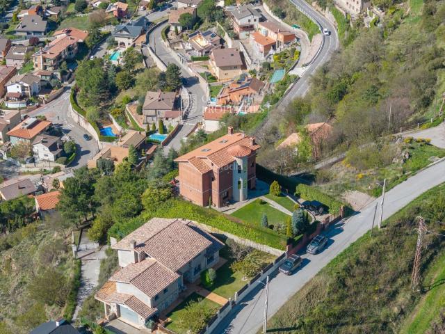 Casa en venta en Berga. Villa de lujo en venta en Berga, el Berguedà, Barcelona. Casas.
