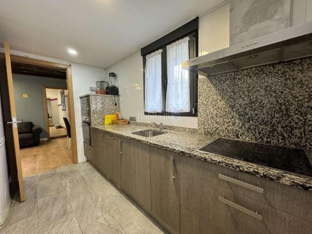 Casa en venta en Bergara. Casa con terreno, reformada y habilitada en Ubera, Bergara. Casas.